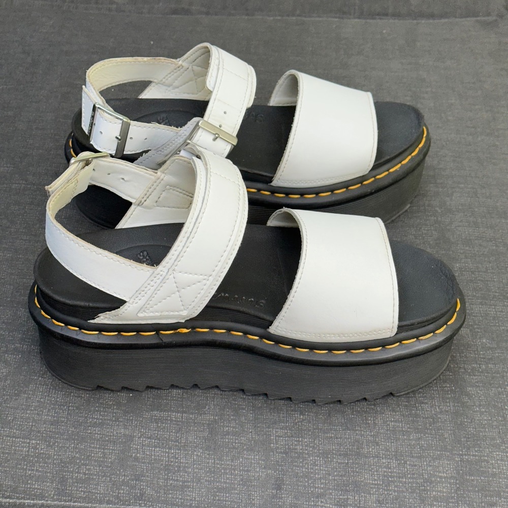 Dr. Martens Voss Quad Platform Sandals Size 8 White Leather Chunky Punk Docs
